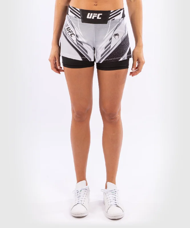 Men's neon - colored athletic shorts for high - visibility workoutsFightshort Femme UFC Venum Authentic Fight Night - Coupe Courte - Blanc Men's neon - colored athletic shorts for high - visibility workoutsFightshort Femme UFC Venum Authentic Fight Night - Coupe Courte - Blanc