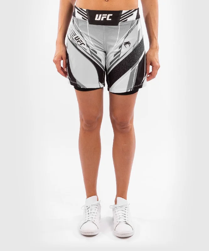 Men's wide - leg linen blend shorts for a relaxed beachside vibeFightshort Femme UFC Venum Authentic Fight Night - Coupe Longue - Blanc Men's wide - leg linen blend shorts for a relaxed beachside vibeFightshort Femme UFC Venum Authentic Fight Night - Coupe Longue - Blanc