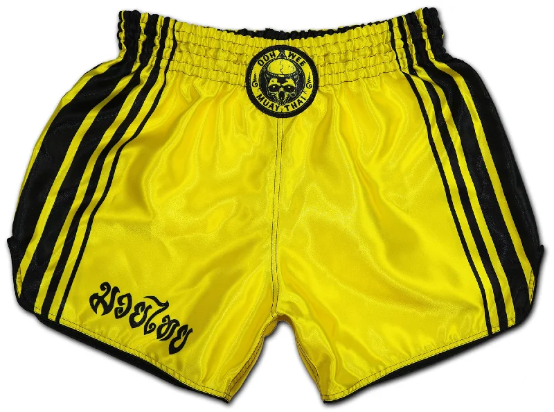 Men's flat - front chino shorts for semi - formal summer eventsMen's Muay Thai Shorts (yellow / black) Men's flat - front chino shorts for semi - formal summer eventsMen's Muay Thai Shorts (yellow / black)