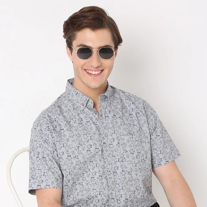 Men's Long - Line Oversized Casual Shirts in Dark Gray for a Relaxed and Modern LookRegular Fit Printed Shirt