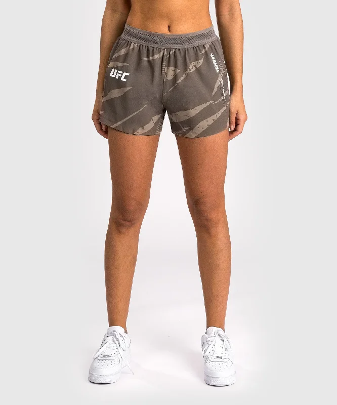 Men's adjustable - length convertible shorts for versatile useShort de Performance pour Femmes UFC Adrenaline by Venum Fight Week - Desert Camo Men's adjustable - length convertible shorts for versatile useShort de Performance pour Femmes UFC Adrenaline by Venum Fight Week - Desert Camo