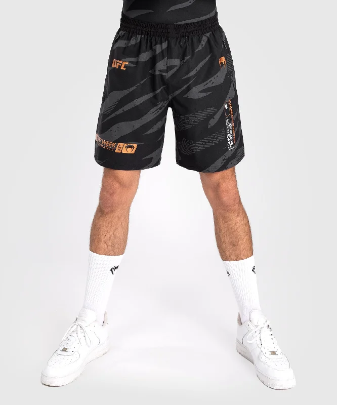 Men's drawstring casual linen shorts for a laid - back summer lookShort de Performance pour Hommes UFC Adrenaline by Venum Fight Week - Urban Camo Men's drawstring casual linen shorts for a laid - back summer lookShort de Performance pour Hommes UFC Adrenaline by Venum Fight Week - Urban Camo