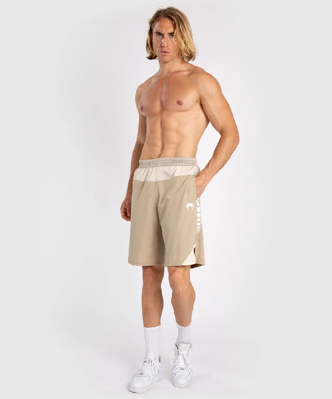 Men's button - fly denim work shorts for durability on the jobShort D'entraînement pour Hommes Venum Tempest - Beige/Sable Men's button - fly denim work shorts for durability on the jobShort D'entraînement pour Hommes Venum Tempest - Beige/Sable