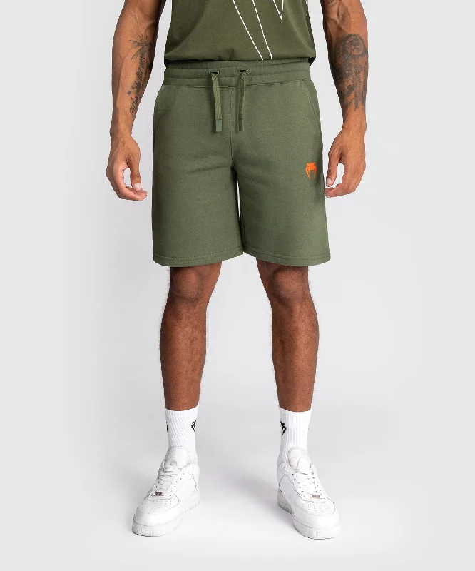 Men's checkered pattern wool shorts for a stylish winter layering optionShort Venum Classic pour Hommes - Kaki Men's checkered pattern wool shorts for a stylish winter layering optionShort Venum Classic pour Hommes - Kaki