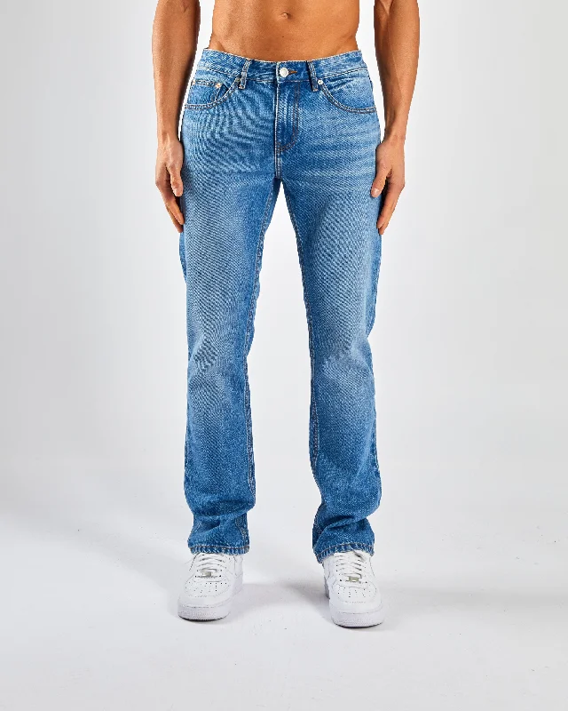 Plus Size Men's Relaxed Fit Jeans with a Tapered Leg for a Laid - Back VibeNikolai Classic Bootcut Blue Weft