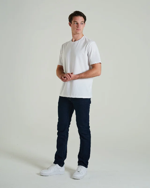 Men's Slim Fit Stretch Jeans in Dark Wash for a Modern and Comfortable LookWilson Straight Indigo Raw