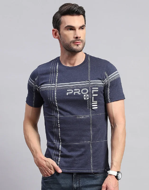 Men's polo t - shirts with a contrast collar for a preppy lookMen's polo t - shirts with a contrast collar for a preppy lookMen Navy Blue Printed Round Neck Half Sleeve T-Shirt