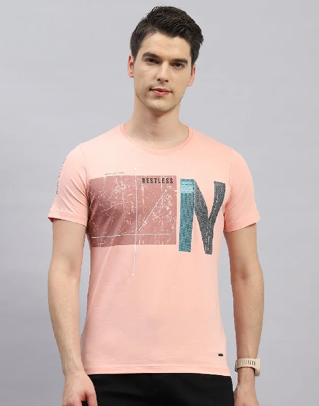 Men's plus - size pocket t - shirts with a classic lookMen's plus - size pocket t - shirts with a classic lookMen Pink Printed Round Neck Half Sleeve T-Shirt
