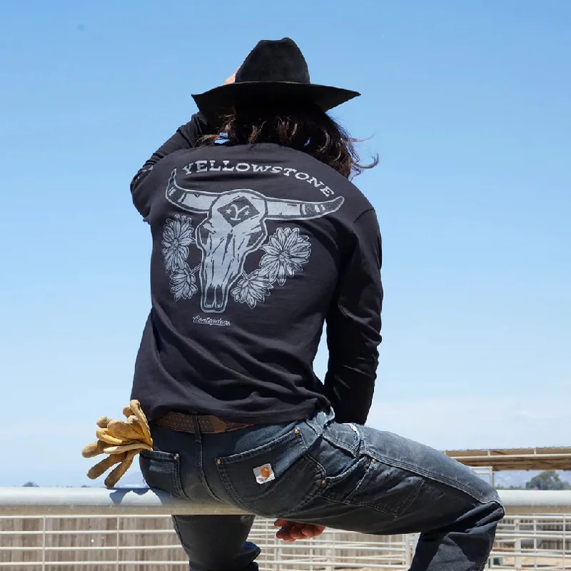 Men's mock - neck t - shirts with a modern and sleek styleMen's mock - neck t - shirts with a modern and sleek styleYELLOWSTONE BULL SKULL LONG SLEEVE SHIRT