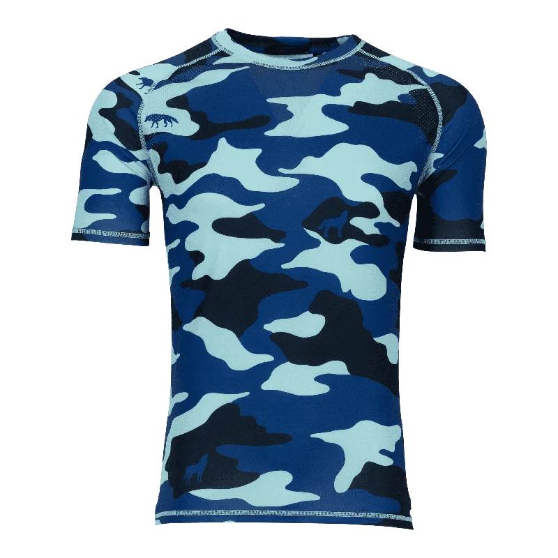 Men's antimicrobial t - shirts for odor - free freshness during travelCamoscape Falcon Tee