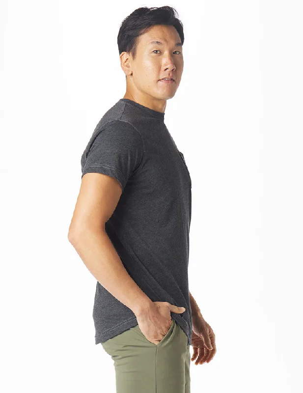 Men's antimicrobial t - shirts for odor - free freshness during travelDo No Harm Tee: Charcoal