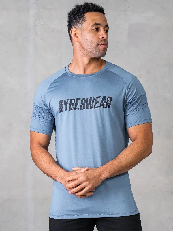 Men's tie - dye t - shirts with a bohemian styleFlex Mesh T-Shirt - Indigo Blue