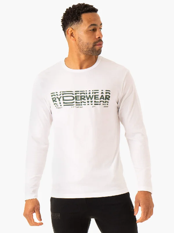 Men's thermal t - shirts with a high - neck design for cold weatherGraphic Long Sleeve T-Shirt - White