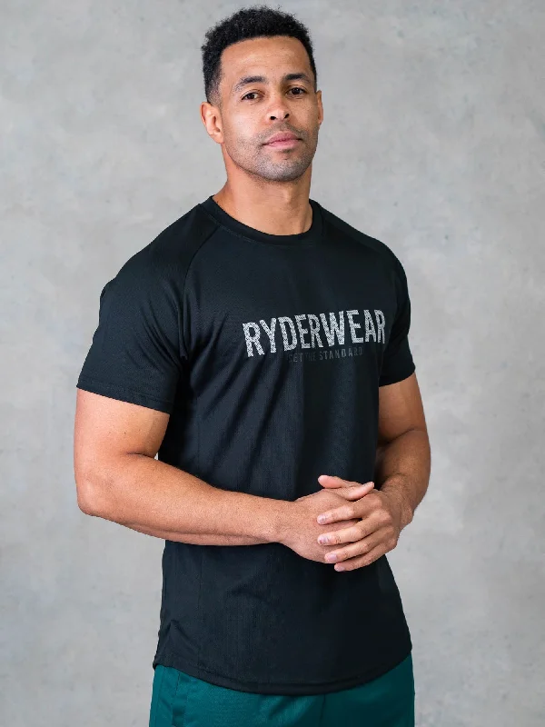 Men's tie - dye t - shirts with a bohemian styleLegacy Mesh T-Shirt - Black