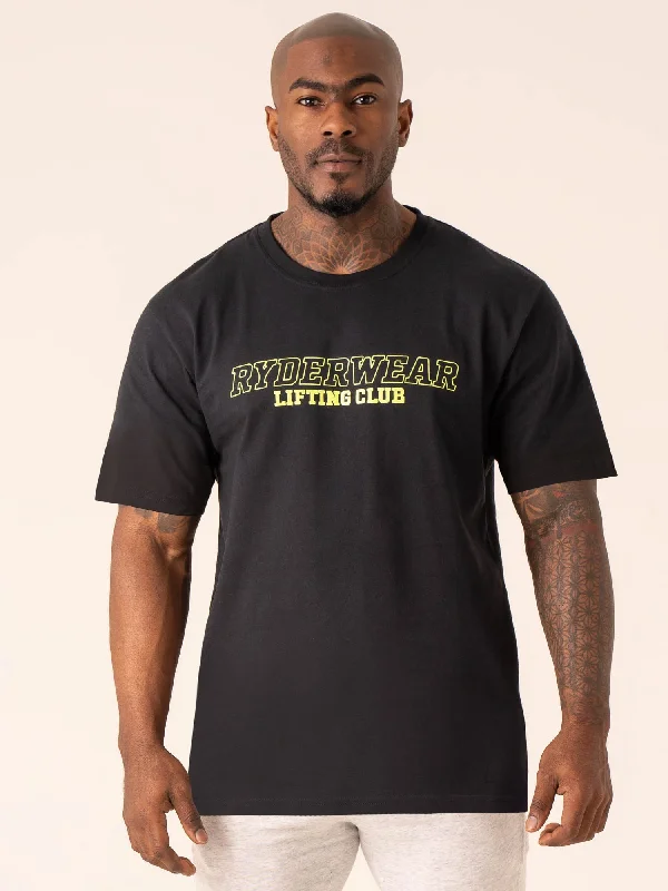 Men's plus - size pocket t - shirts with a classic lookLifting Club T-Shirt - Black