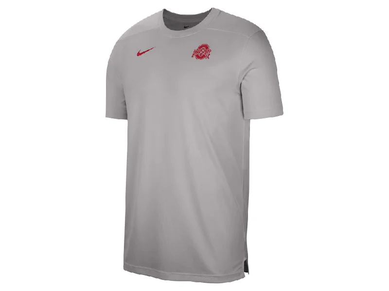 Men's plus - size pocket t - shirts with a classic lookMen's UV Coaches Top