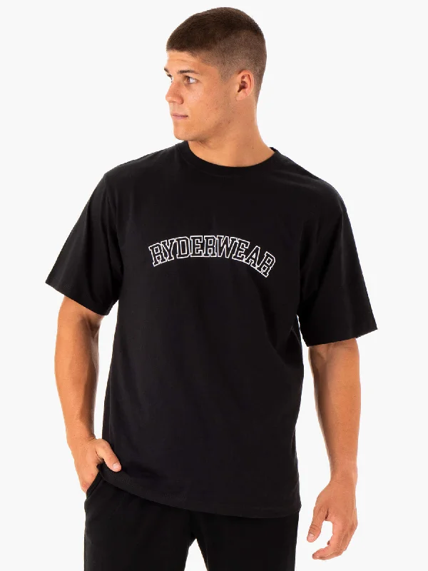 Men's printed Hawaiian t - shirts for tropical vacationsOversized T-Shirt - Black
