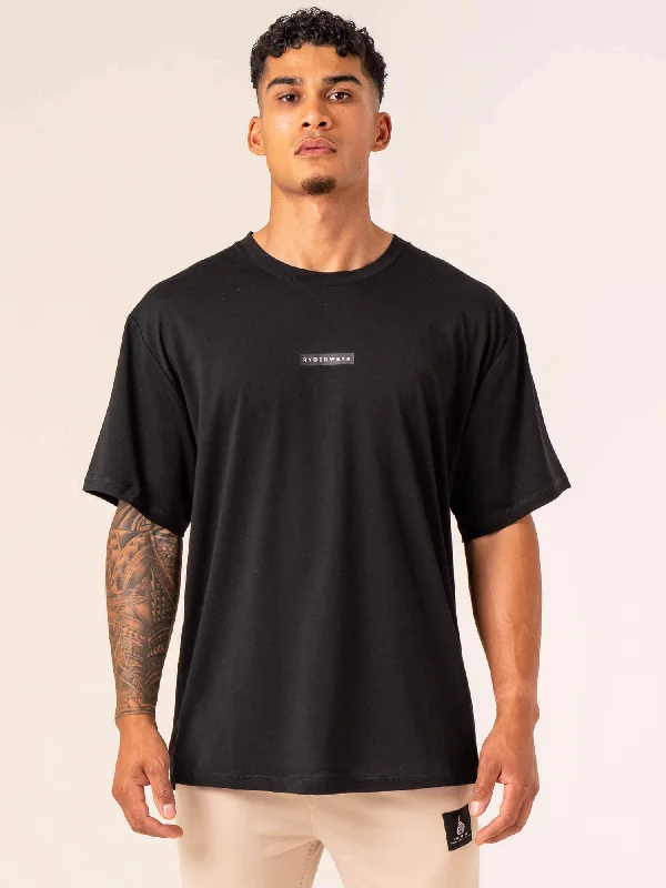 Men's plus - size pocket t - shirts with a classic lookTerrain T-Shirt - Black