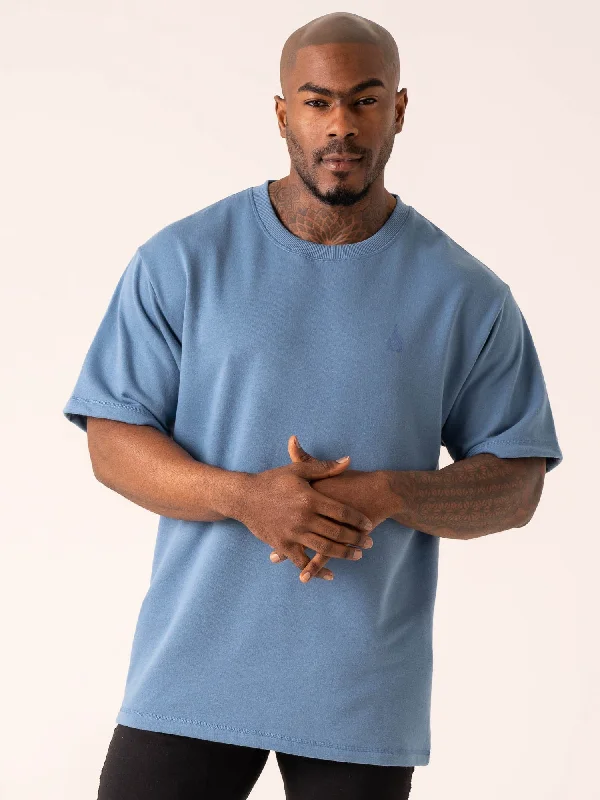 Men's polo t - shirts with a contrast collar for a preppy lookThrowback Oversized Fleece T-Shirt - Denim Blue