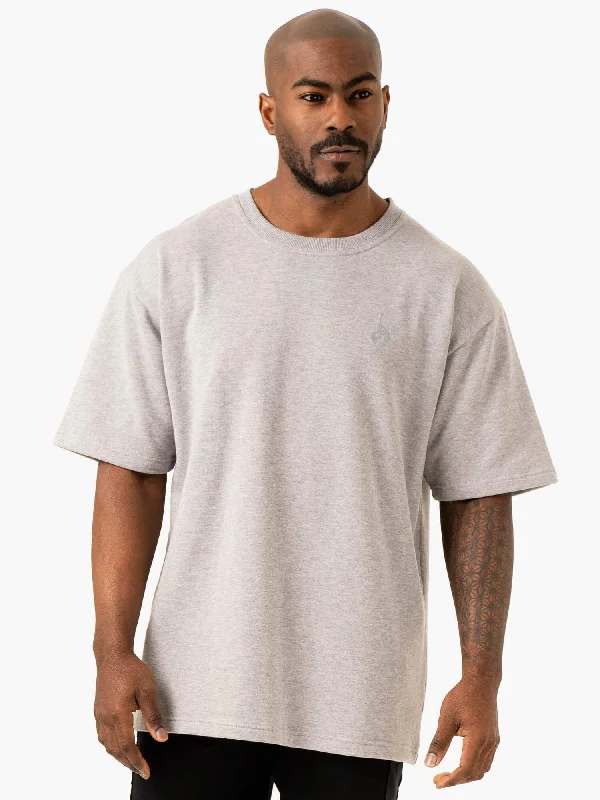 Men's short - sleeve linen t - shirts for summer beach outingsThrowback Oversized Fleece T-Shirt - Grey Marl