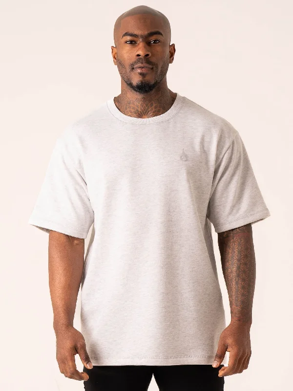 Men's organic cotton crew - neck t - shirts for everyday comfortThrowback Oversized Fleece T-Shirt - Snow Grey Marl