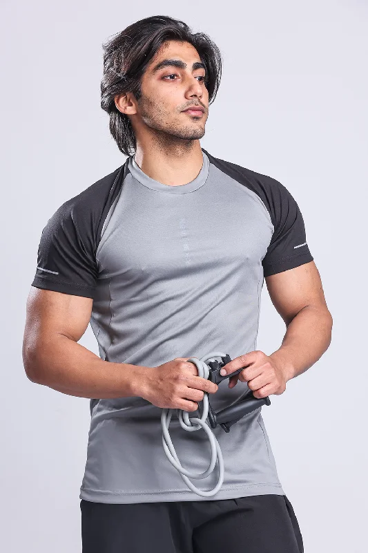 Men's mock - neck t - shirts with a modern and sleek styleActive Two-tone T-shirt - Grey/Black